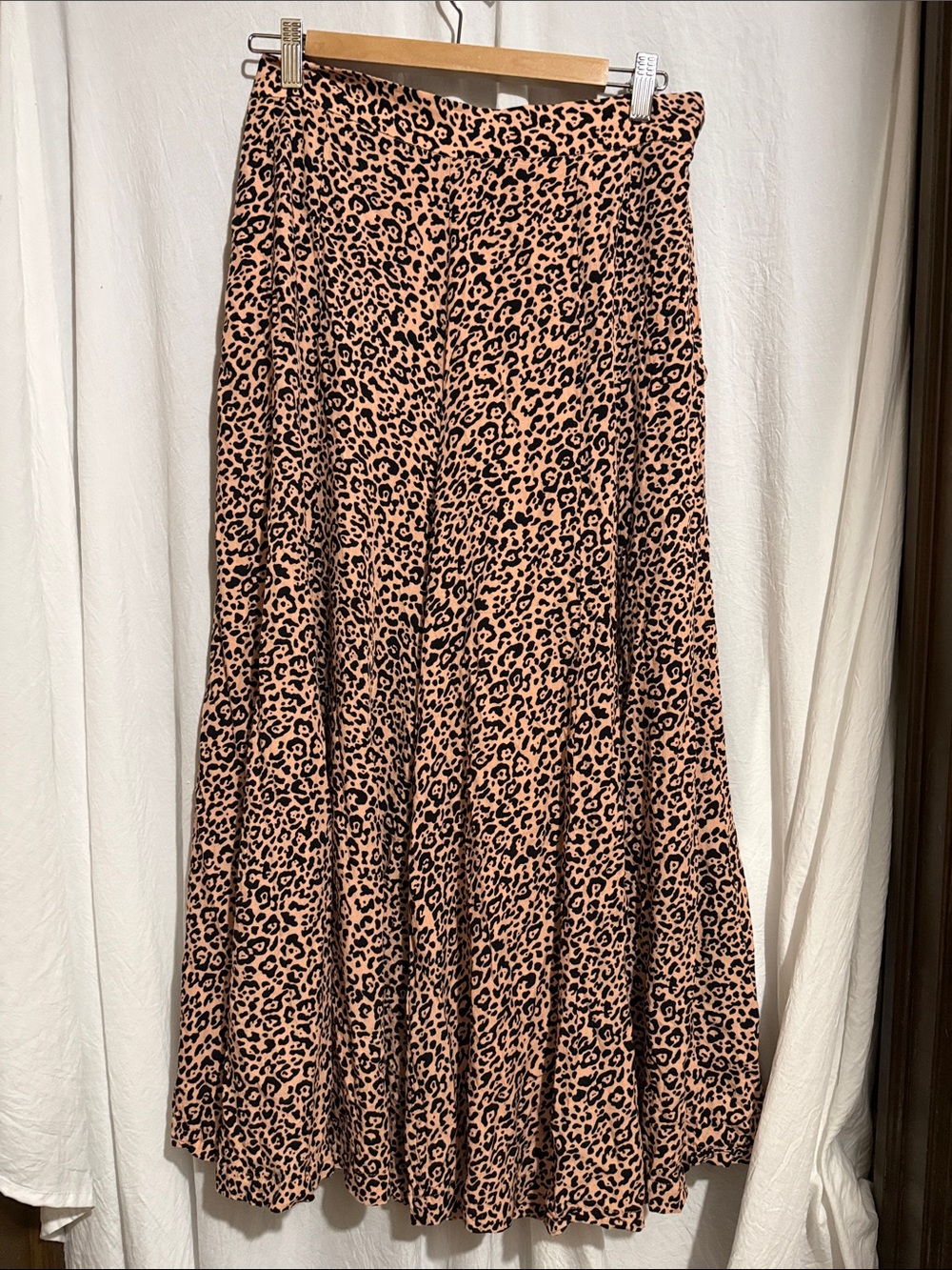 Women’s Leopard Print Maxi Skirt